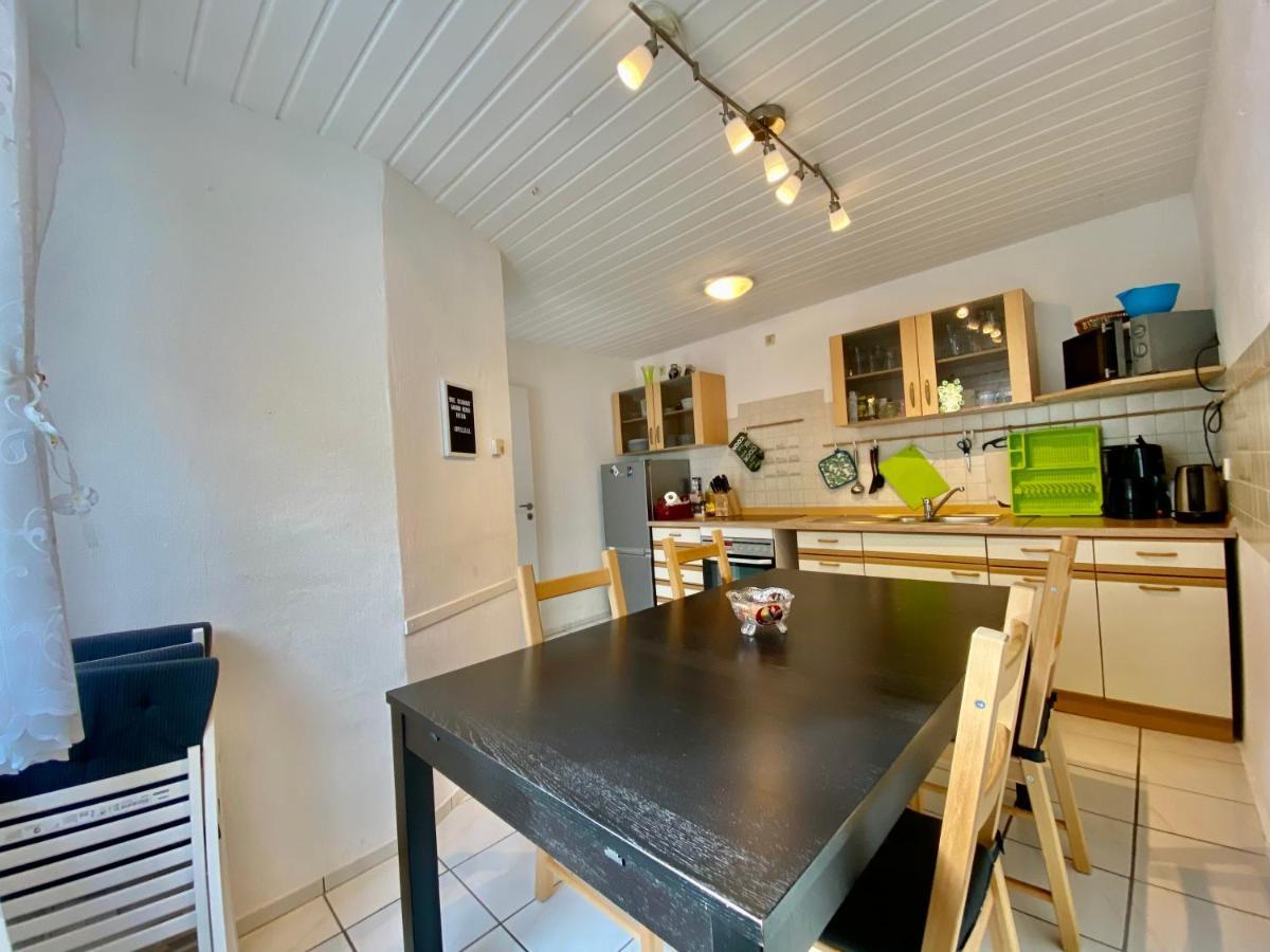3-Zimmer Haus 85Qm Mit Balkon Bis Zu 8 Personen Winningen Bagian luar foto